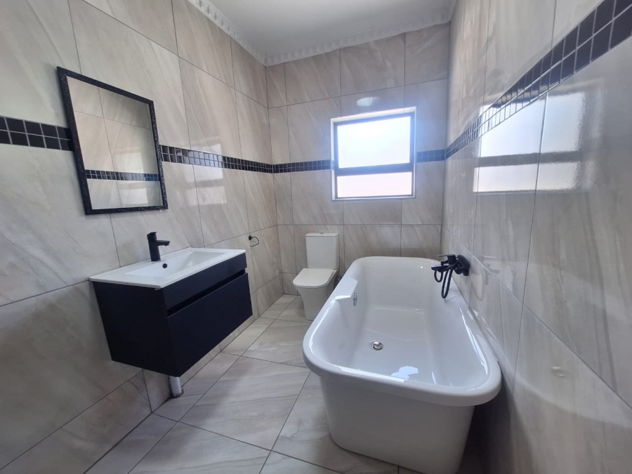 4 Bedroom Property for Sale in Bayswater Free State